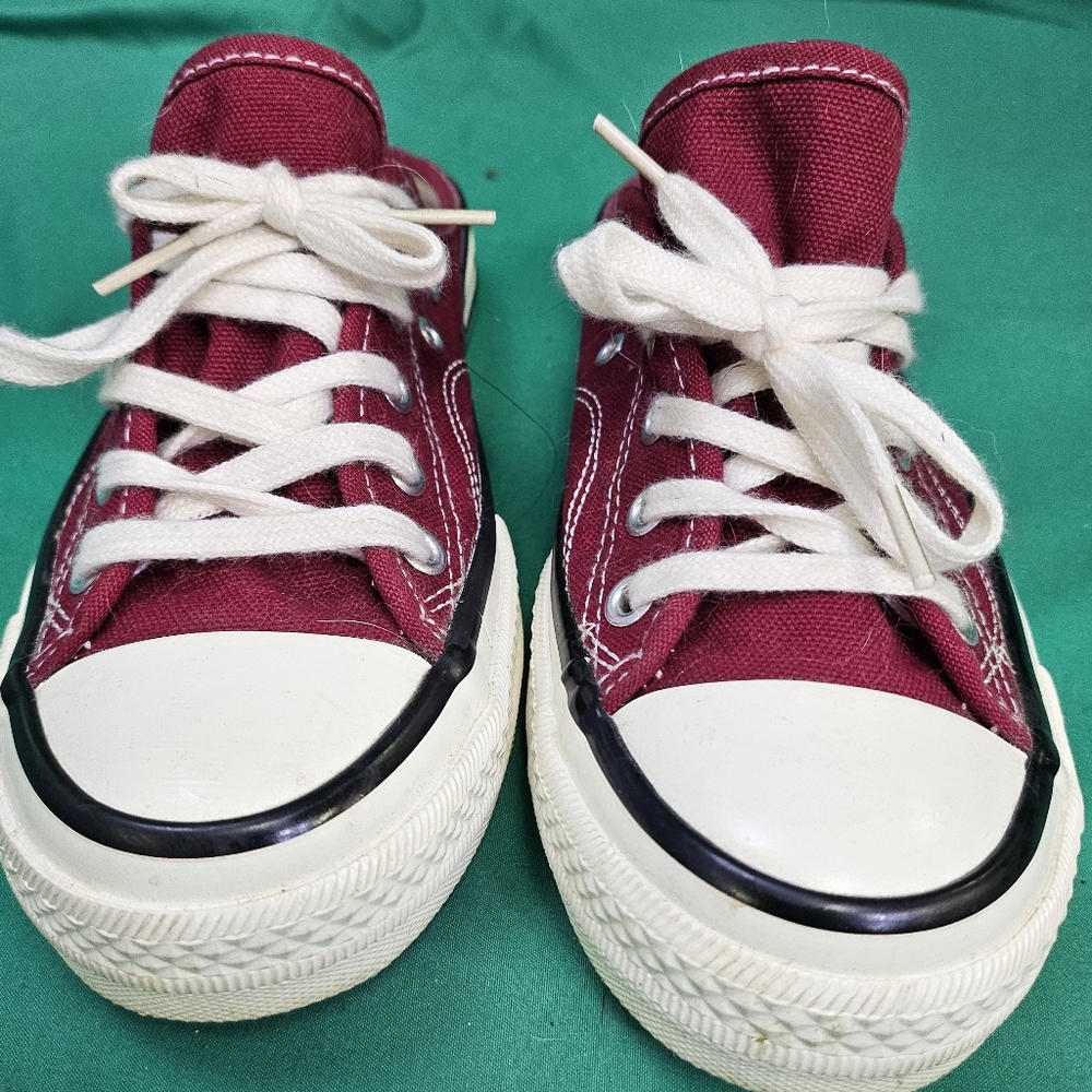 Mistery & Evenstar Red Canvas Slip-On Half‎ Shoe Sneakers Women's Size 6.5 (37)